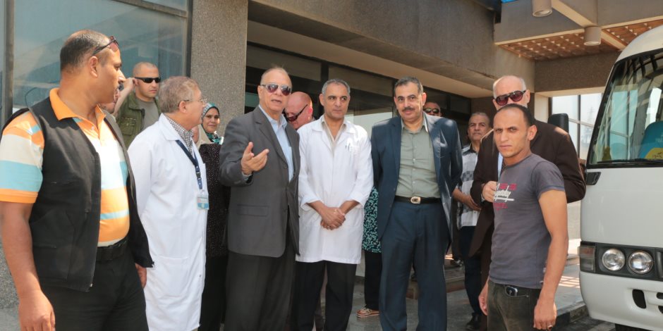 محافظ القاهرة يتفقد مستشفى معهد ناصر لمتابعة استعدادها لاستقبال عيد الأضحى