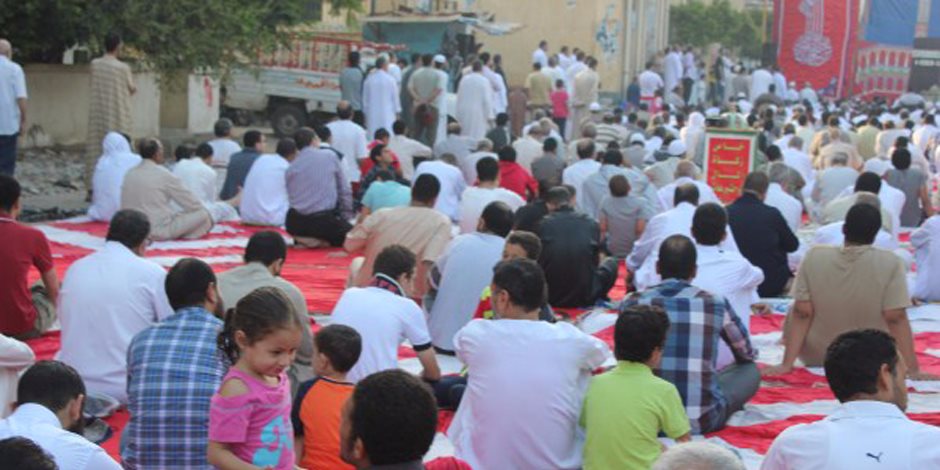 وكيل «أوقاف الجيزة» يطالب المصلين باستغلال العيد في التراحم فيما بينهم