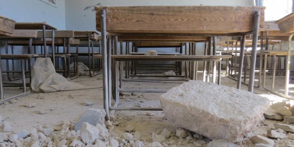  انهيار جزء من سور مجمع مدارس نتيجة انفجار محول كهرباء بقرية في الشرقية 