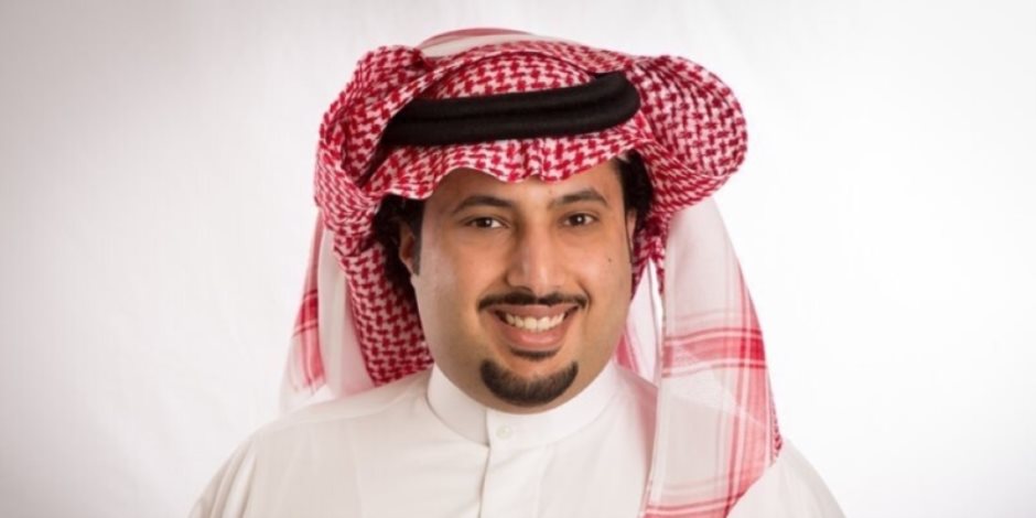 تركي آل الشيخ.. شاعر الديوان الملكي السعودي صديق الرياضيين (بروفايل)