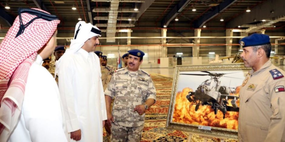 «تميم الأمريكاني» ضيفا على بلاده.. أمير قطر يزور قاعدة العديد العسكرية (صور)