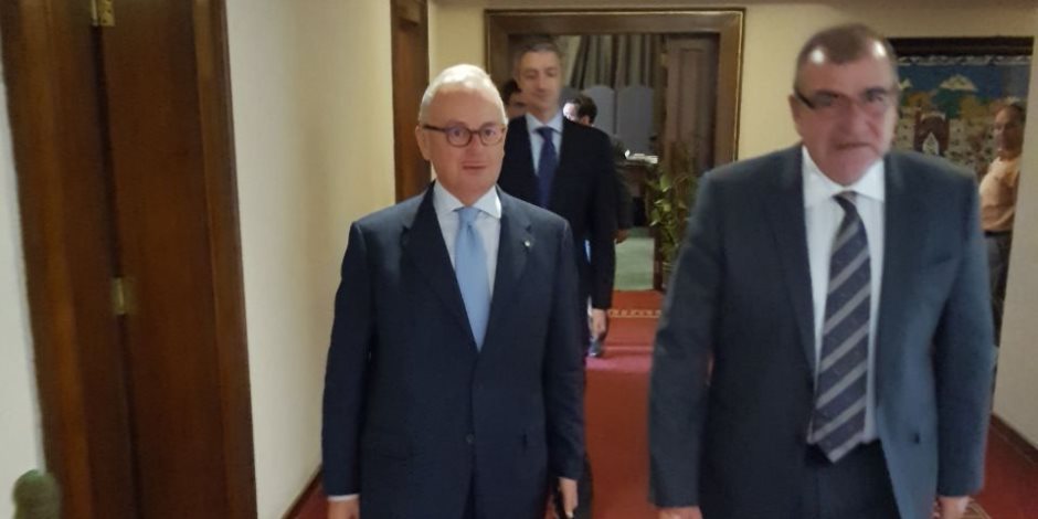 السفير الإيطالي يصل مكتبه بوزارة الخارجية المصرية (صور)