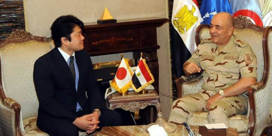 الفريق محمود حجازي يلتقي وزير الدولة للدفاع الياباني (صور)