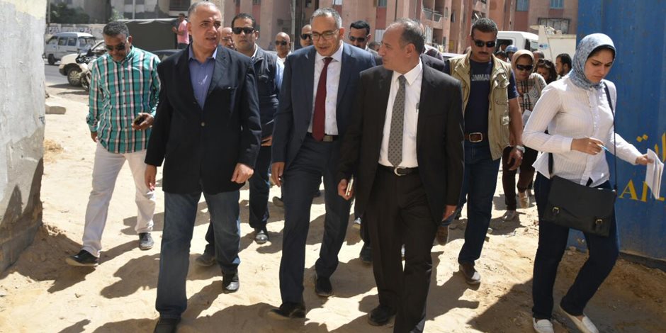 وزير الري ونائب وزير الإسكان ومحافظ الإسكندرية يتفقدون مساكن طلمبات الماكس (صور)