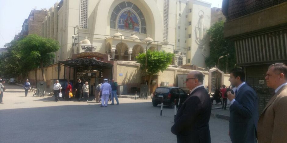 مدير أمن القاهرة يفاجيء خدمات تأمين الكاتدرائية وعدد من الكنائس  ( صور )