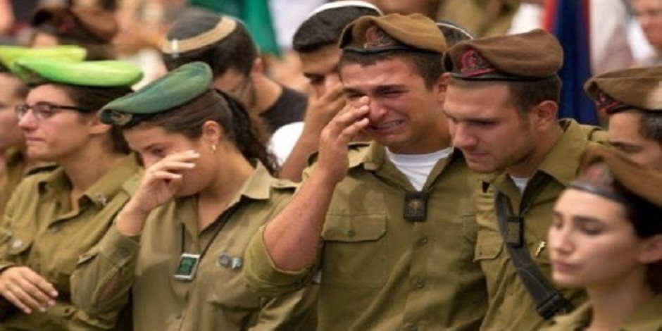 «الجيش للرجالة».. مظاهرة ضد الخدمة العسكرية الإلزامية في إسرائيل