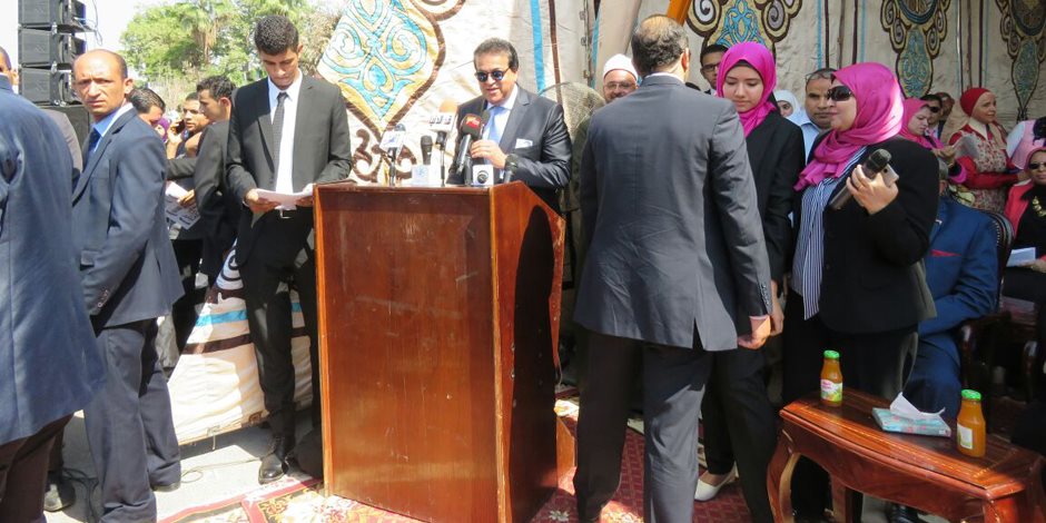 «جامعة حلوان» تستقبل العام الدراسي الجديد بحضور وزير التعليم العالي (فيديو وصور)