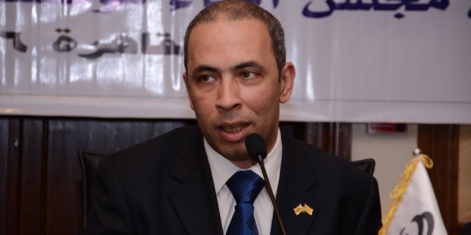 رئيس الاتحاد العربى لتنمية الموارد البشرية يشيد بمنتدى الشباب
