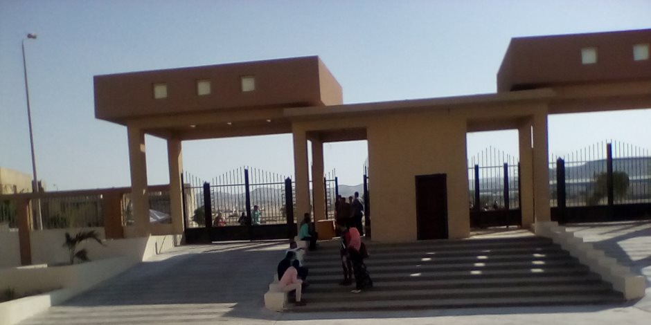 انتظام الدراسة بمعهدين جديدين دخلا الخدمة التعليمية في المنيا  (صور)