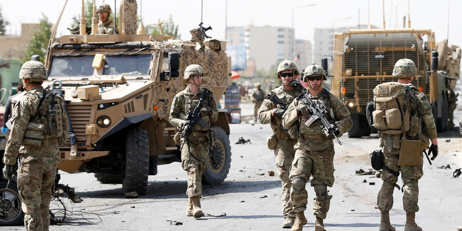 تفجير انتحارى يسفر عن إصابة 4 جنود أمريكيين بجنوب أفغانستان 