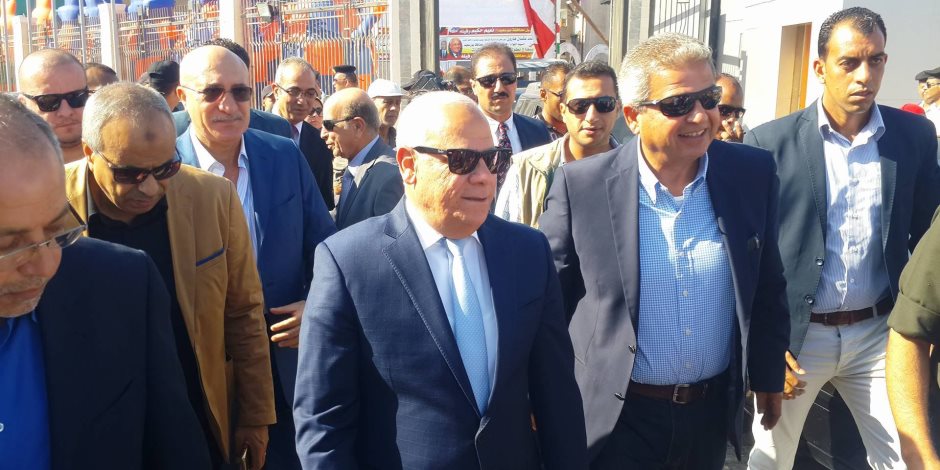 وزير الشباب والرياضة يصل لمحافظة بورسعيد ويتجول بالقرية الأوليمبية (صور)