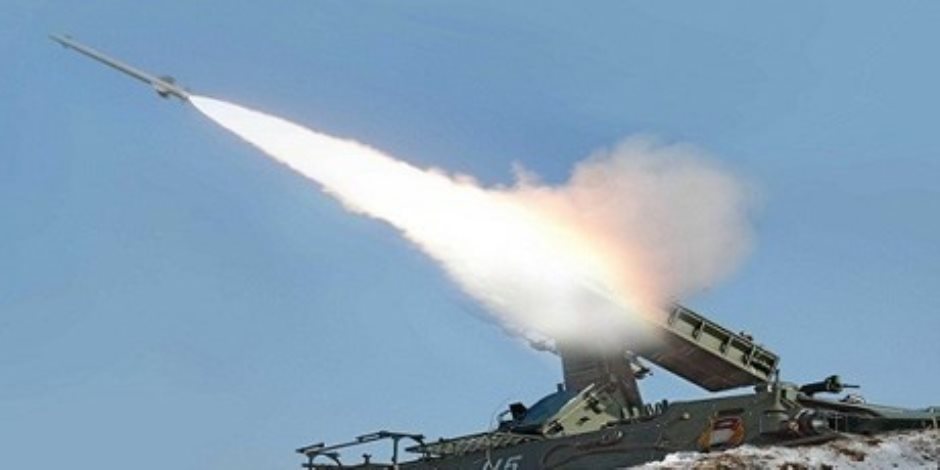 مصر تدين إطلاق الحوثيين لصاروخ من اليمن باتجاه الأراضى السعودية