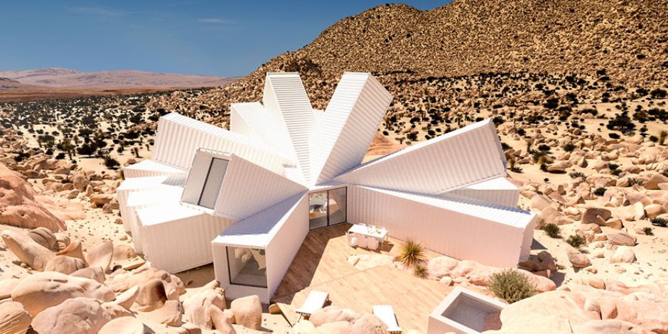 "باله رايق".. مهندس معماري يبني منزل على شكل زهرة وسط الصحراء