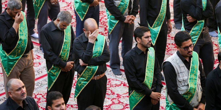 النجف تسحب البساط من "قم".. غضب شيعي على سياسات إيران والمراجع الدينية في العراق تنحاز للقوميات