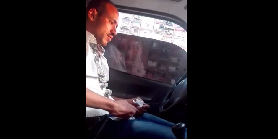 بعد ظهوره على فيس بوك.. القبض على سائق الحشيش (فيديو)