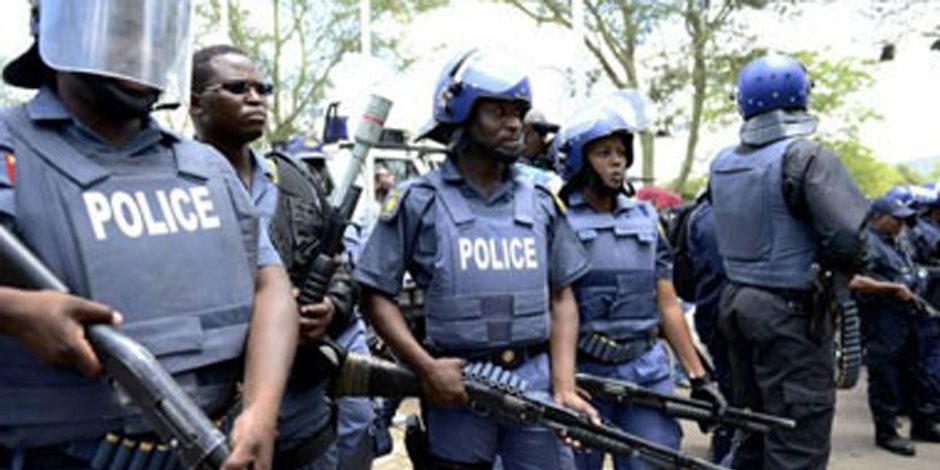 مقتل 16 شخصا في هجمات لمسلحين إسلاميين ضد الشرطة في موزمبيق