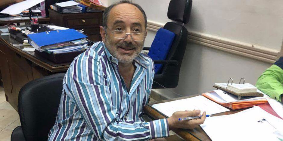 عمرو السعيد يقدم أوراق الترشح لرئاسة الصيد (صور)
