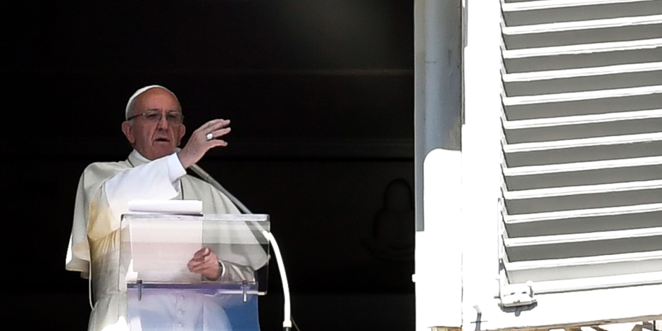 بابا الفاتيكان يستنكر تفجير مقديشو: شعب يعاني بالفعل