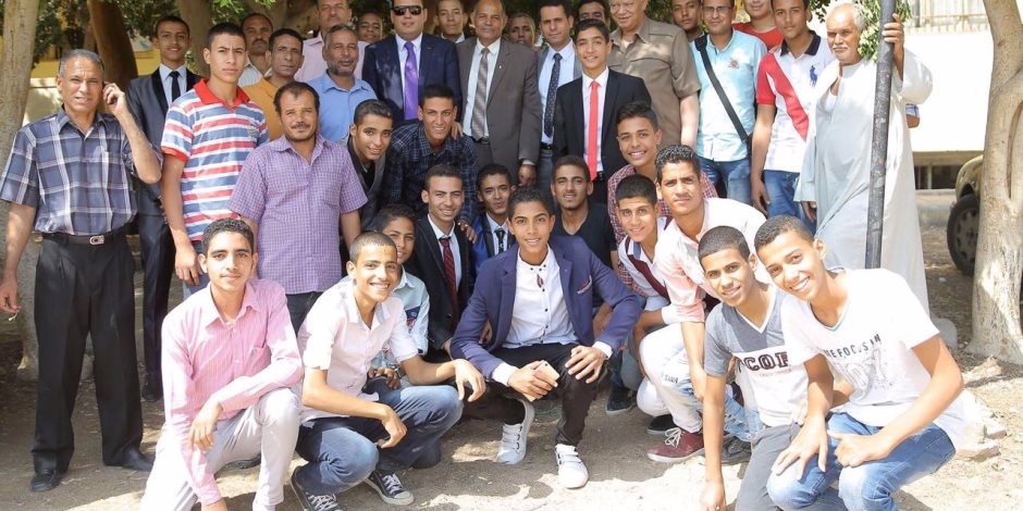  أحمد أبوهشيمة يسدد الرسوم الدراسية لـ 2460 طالبا من غير القادرين بسوهاج