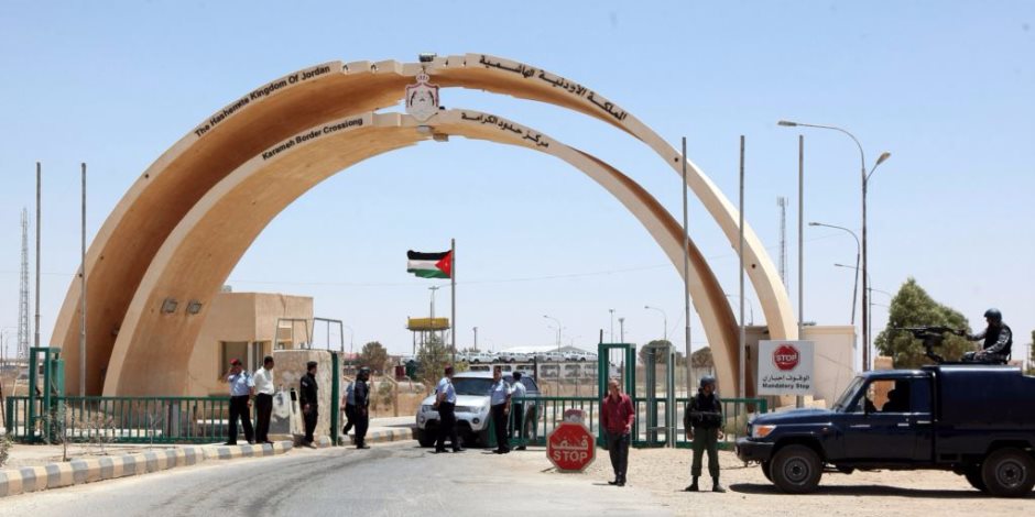 عقبات تكبح التصدير عبر المعبر البري بين الأردن والعراق عقبات تكبح التصدير عبر المعبر البري بين الأردن والعراق
