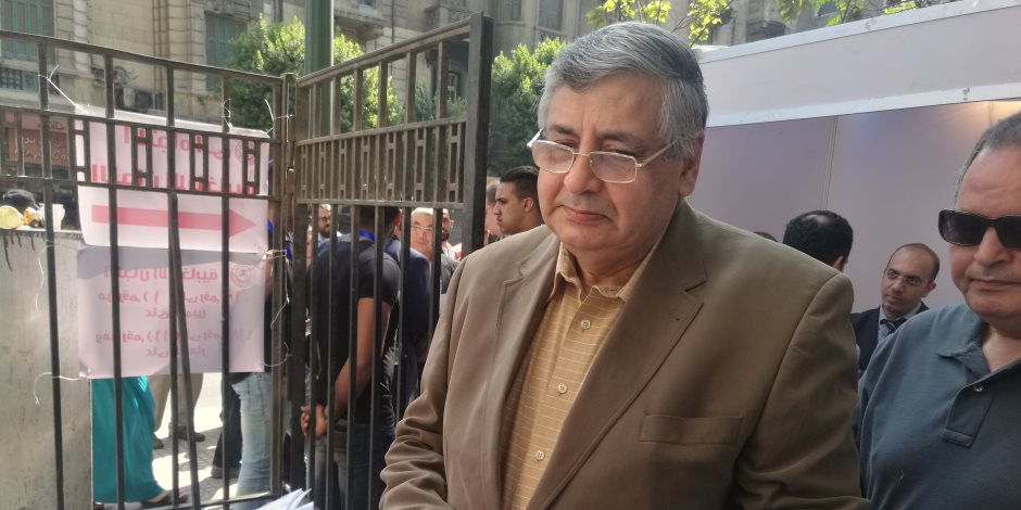 وزير الصحة الأسبق يشارك في انتخابات التجديد النصفي لنقابة الأطباء