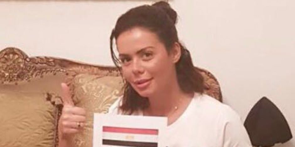 إيمي سالم تنضم لحملة "علشان تبنيها" لدعم ترشيح الرئيس السيسي في 2018