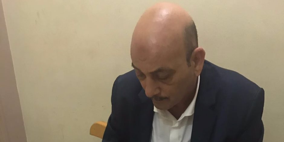 النائب أحمد الجزار يوقع استمارة "علشان تبنيها" لدعم ترشح السيسي للرئاسة النائب أحمد الجزار يوقع استمارة "علشان تبنيها" لدعم ترشح السيسي للرئاسة