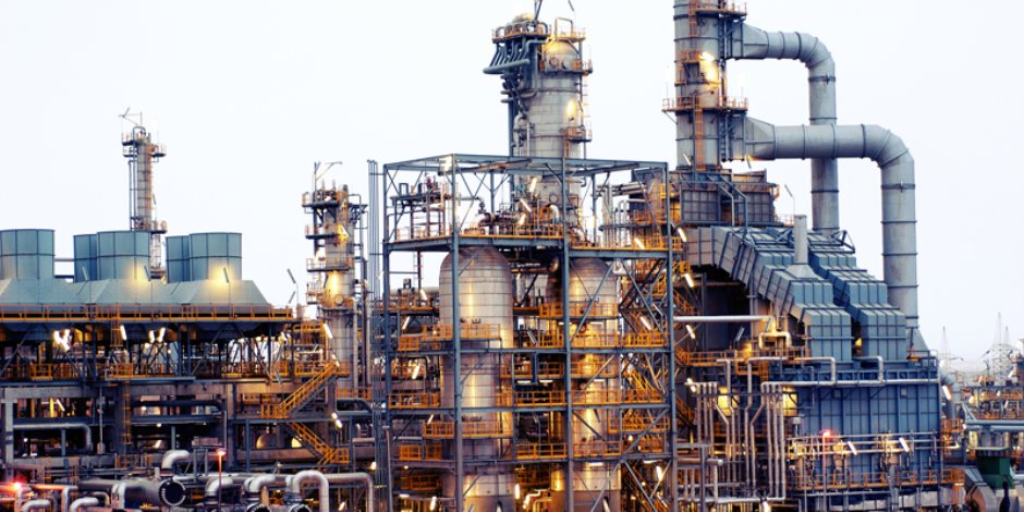 وزير البترول يتلقى تقريرا عن حفر الآبار بمشروع إنتاج الغاز غرب الدلتا