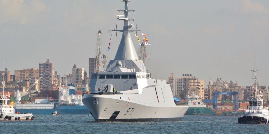 الفرقاطة "الفاتح" تجري رماية بالذخيرة الحية بنطاق قاعدة الإسكندرية البحرية