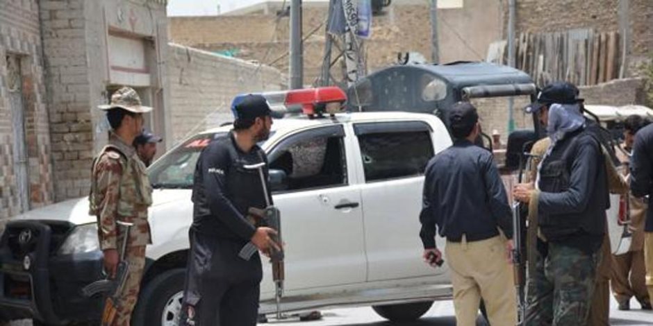 مقتل وإصابة 8 أشخاص في حادث دهس نفذه شرطي بباكستان