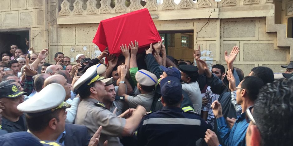 جنازة عسكرية للشهيد إبراهيم عامر بمسقط رأسه بالسنطة في الغربية