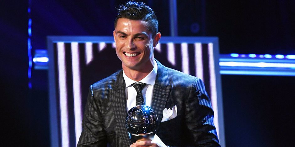 رونالدو يعلق علي تتويجه بجائزة «فيفا» لأفضل لاعب في العالم