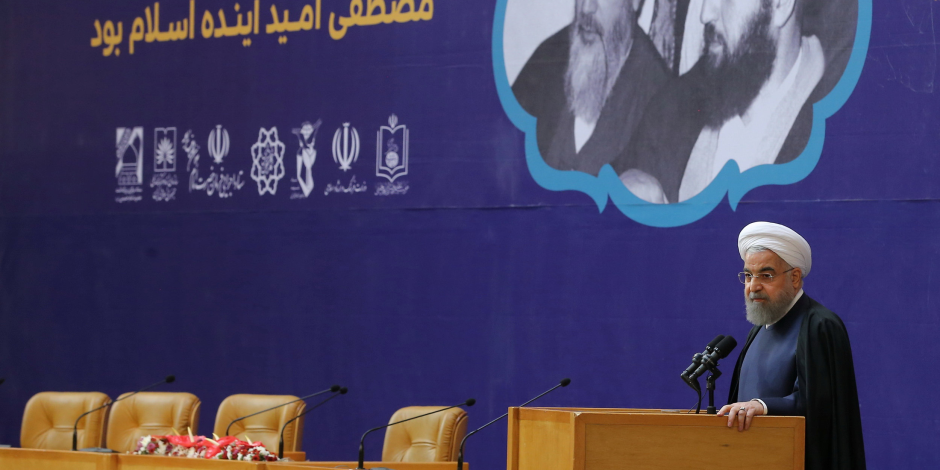 حسن روحانى يتهم أحمدى نجاد بـ"الفساد"