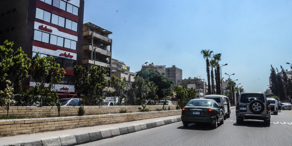 النشرة المرورية.. سيولة بالشوارع والطرق والمحاور الرئيسية بالقاهرة الكبرى