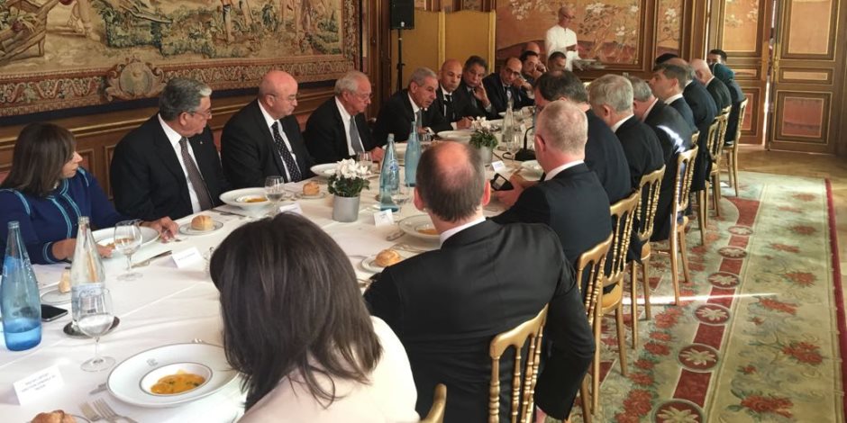 طارق قابيل يترأس اجتماع مجلس الأعمال المصري الفرنسي بباريس (فيديو وصور)