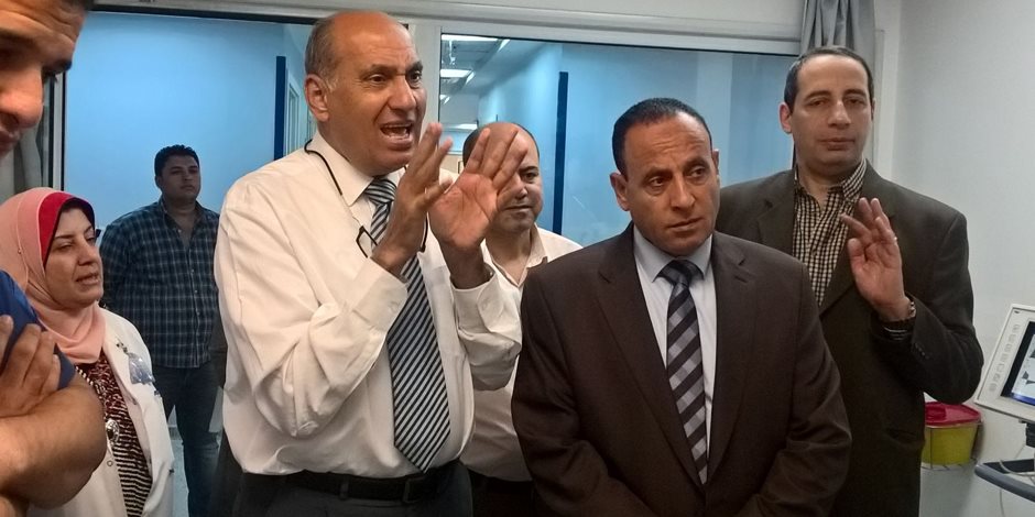 رئيس سكك حديد مصر يزور المركز الطبي للهيئة ويطمئن على سير العمل