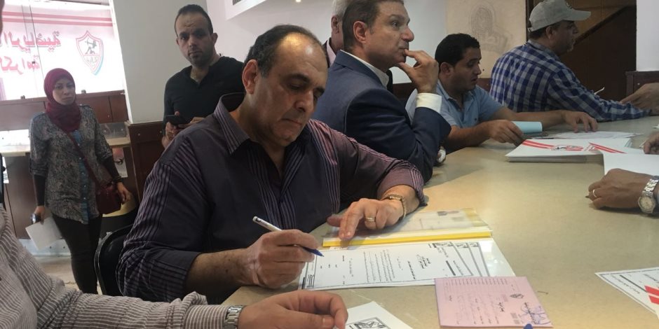 محمد محمود يتقدم بأوراق ترشحه في انتخابات الزمالك