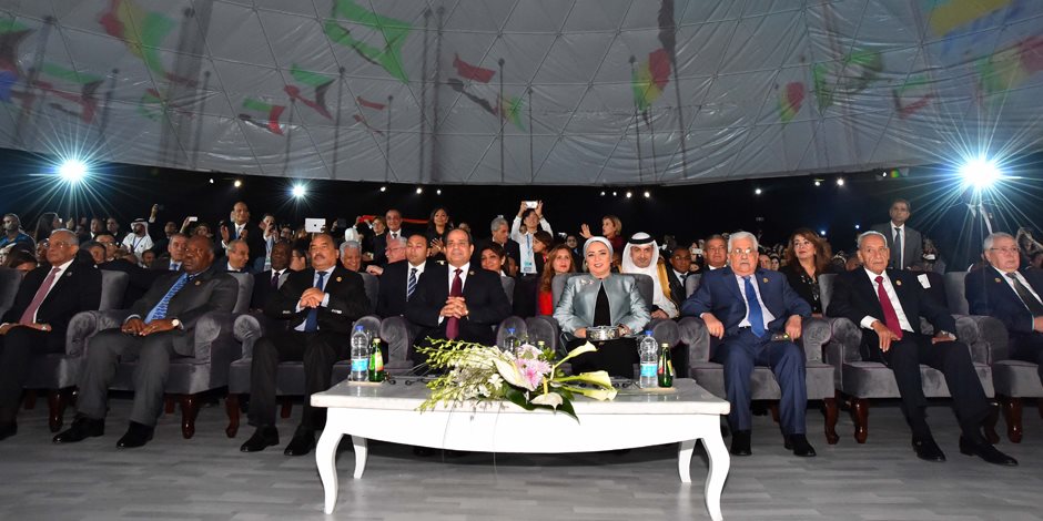 الرئيس السيسي يشهد جلسة اختلاف الحضارات والثقافات بمنتدى الشباب
