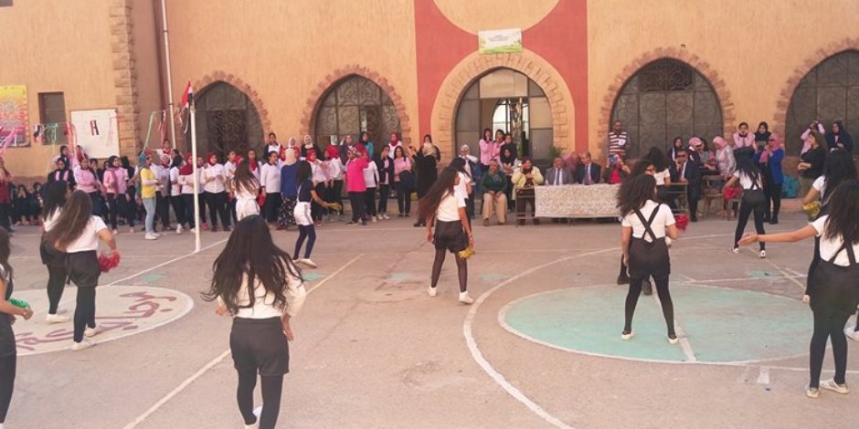 بمشاركة 4 مدارس في بورسعيد بدء فعاليات مهرجان عروض التربية الرياضية للبنات (صور)