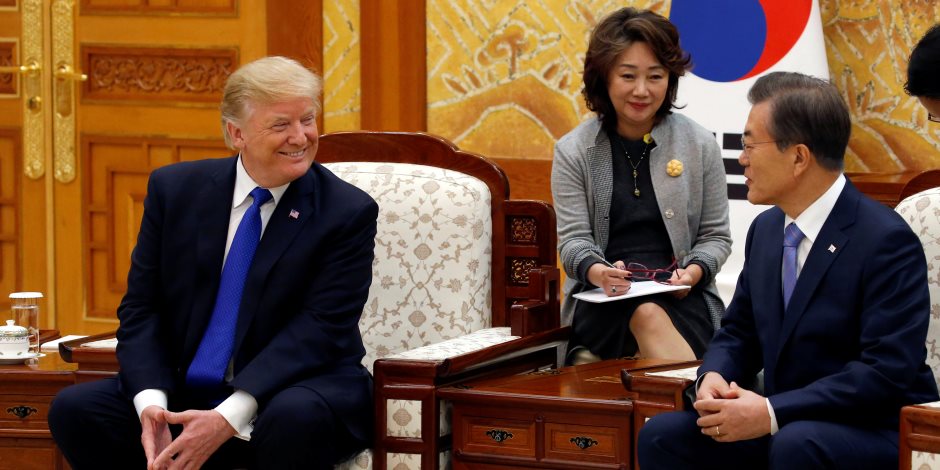 ترامب يحضر مفاجأة للعالم قبل مغادرته لكوريا الجنوبية