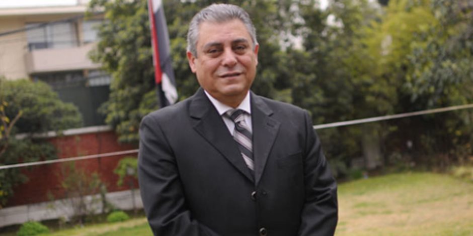 السفير المصري بتل أبيب يدعو لإعادة قراءة خطاب السادات أمام الكنيست