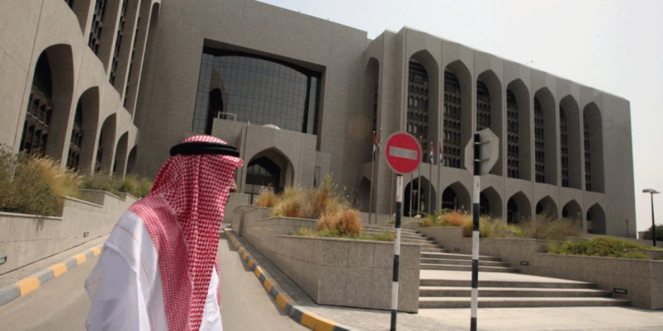 بنوك إماراتية تكشف معلومات عن حسابات 19 سعوديا بينهم الوليد بن طلال