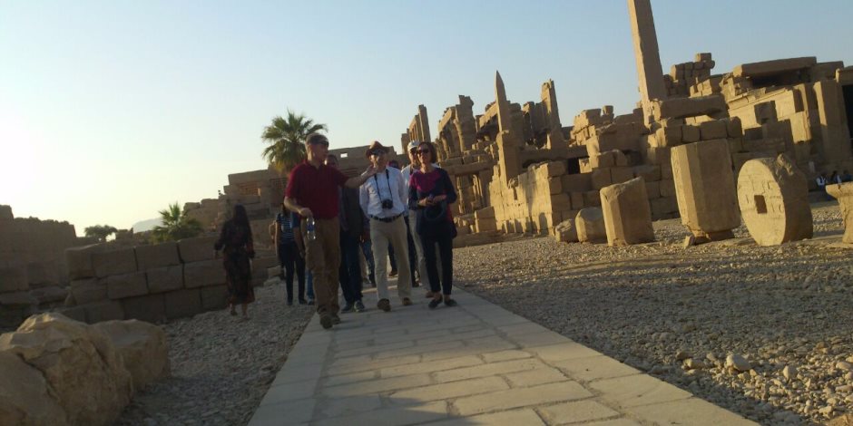  وفد سياحى متعدد الجنسيات يزور آثار أبيدوس بسوهاج