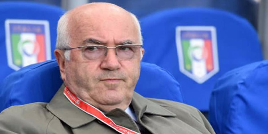 رئيس الاتحاد الإيطالي يستقيل من منصبه بسبب كأس العالم