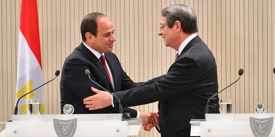قبل القمة الثلاثية.. السيسي يلتقي رئيس وزراء اليونان بحضور قبرص