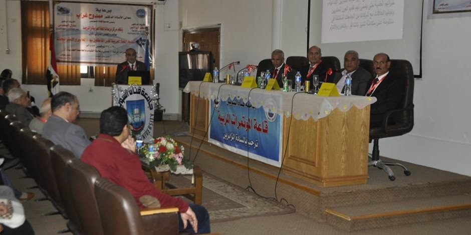 افتتاح المؤتمر الدولي الأول للغة العربية بقاعة المؤتمرات بجامعة قناة السويس