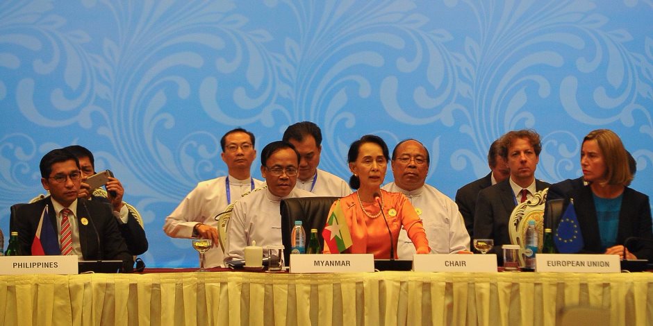 خارجية الاتحاد الأوروبى تلتقى زعيمة ميانمار لمناقشة أزمة الروهينجا (صور)