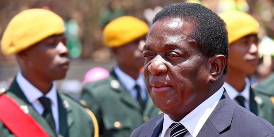 أول قرارات رئيس زيمبابوي الجديد