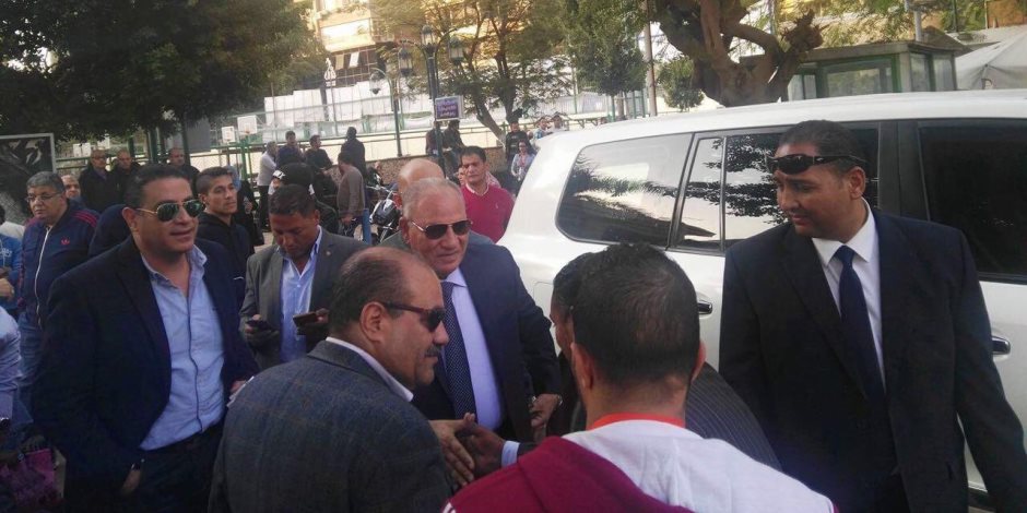أحمد الزند يدلي بصوته في الانتخابات الرئاسية بالقاهرة الجديدة