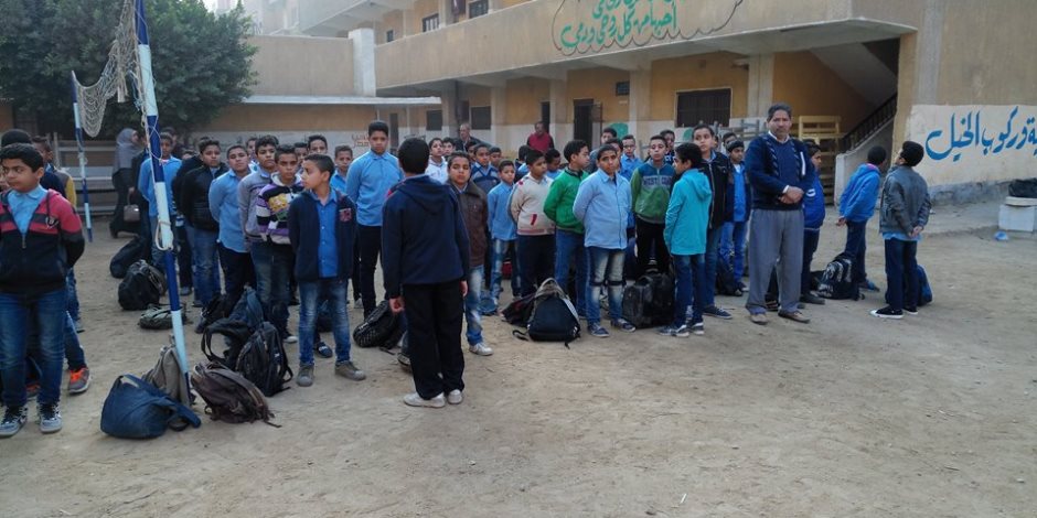 حصص التعبير داخل مدارس بني سويف عن نبذ العنف